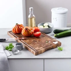 Schneidebrett Mit Saftrille Und Intarsien L 50 X B 27cm ACACIA In Braun -Küchenwelt Verkauf butlers schneidebrett mit saftrille und intarsien l 50 x b 27cm acacia in braun 8